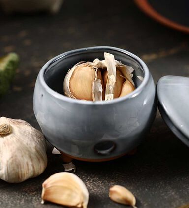 Nomad Pottery Garlic Keeper