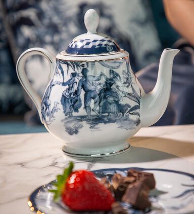 Versailles Porcelain Teapot