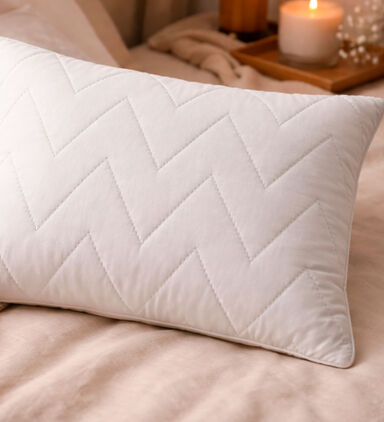 Home Deco and More Cotton Padded Pillowcase, Packshot View