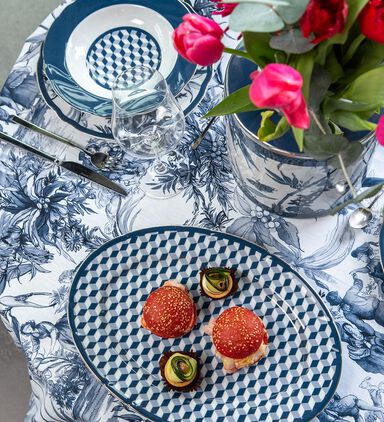 Versailles Oval Plate