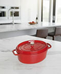 Staub Cocotte Oval Roaster, Red, 29-cm, Packshot View