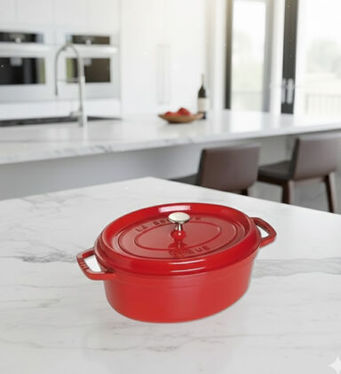 Staub Cocotte Oval Roaster, Red, 29-cm, Packshot View