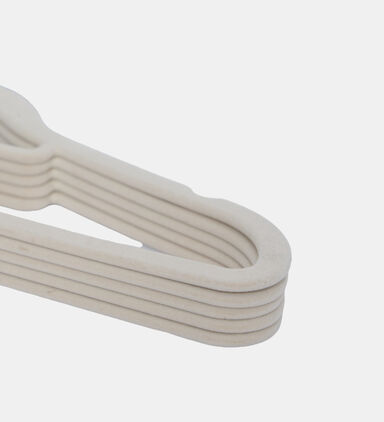 Home Deco and More Velvet Clothes Hanger, Packshot View