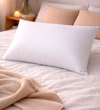 Home Deco and More Cotton Sateen Jacquard Pillow 760-gr, Packshot View