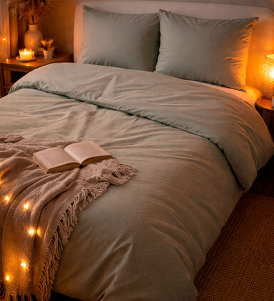 Home Deco and More Single Polycotton Country Meadow Reverse Duvet Cover 4-piece Set, Blue, 220x240-cm, Packshot View